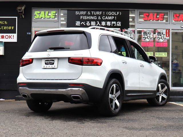 MERCEDES BENZ GLB