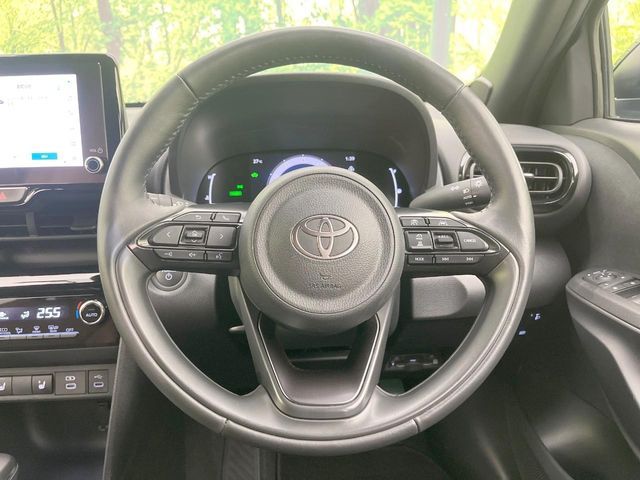 YARIS CROSS HYBRID