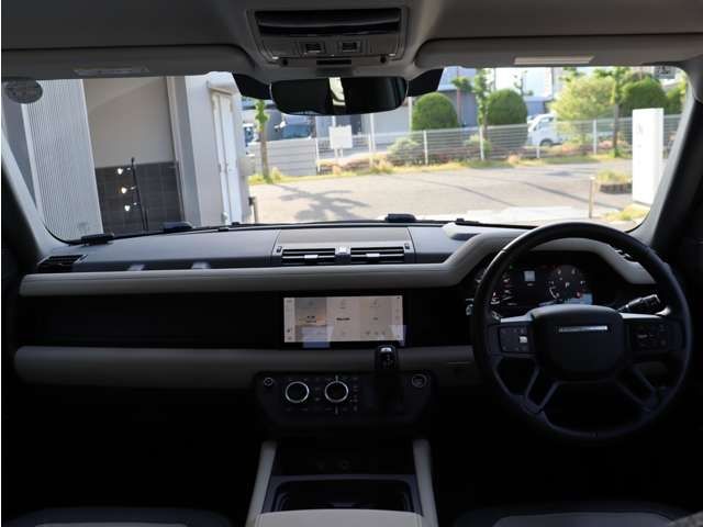 ROVER DEFENDER