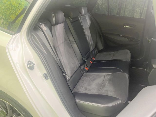COROLLA TOURING HYBRID