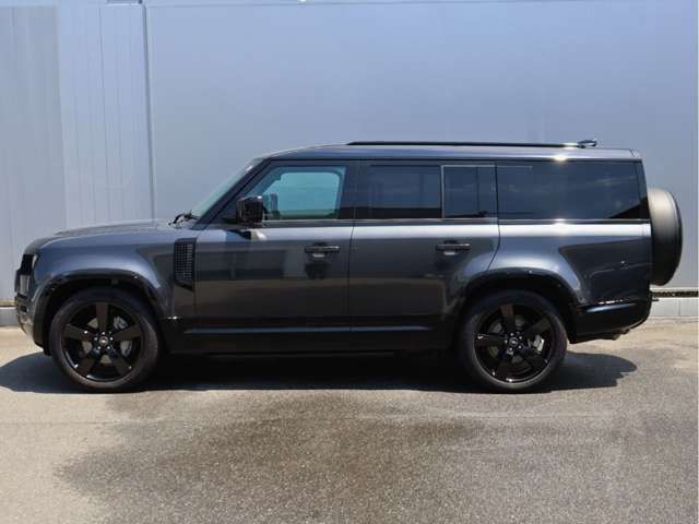 ROVER DEFENDER