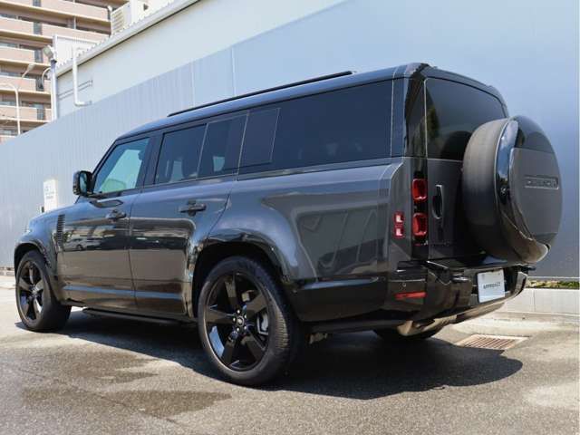 ROVER DEFENDER