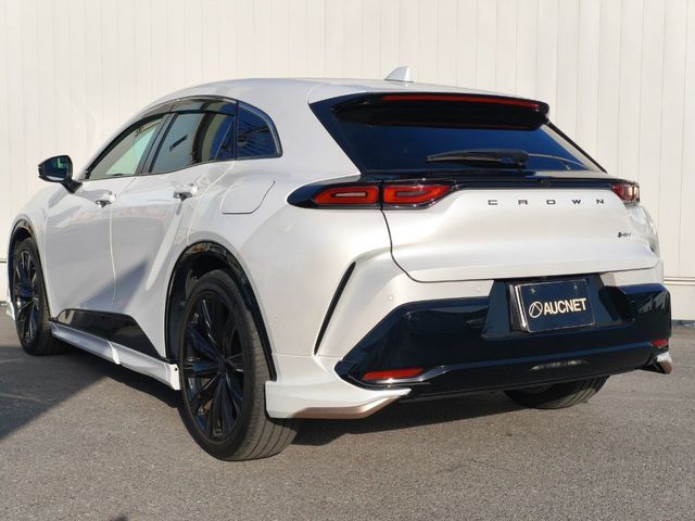 CROWN SPORT