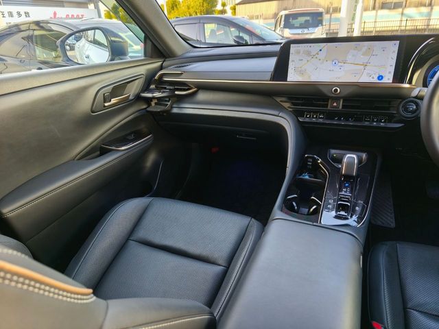 CROWN SPORT