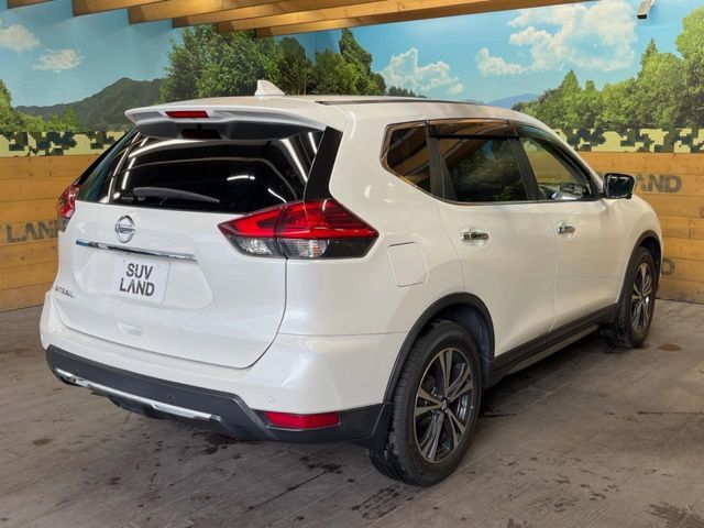 X-TRAIL 2WD