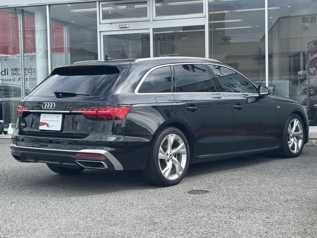 AUDI A4 AVANT