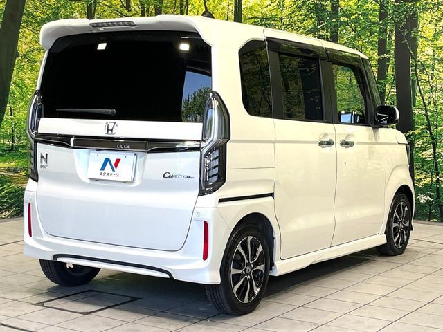 N BOX CUSTOM