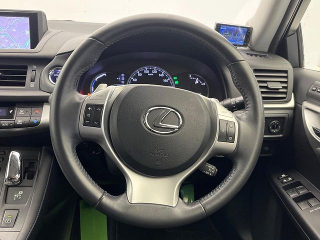 LEXUS CT200h