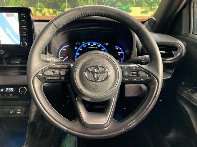 YARIS CROSS HYBRID