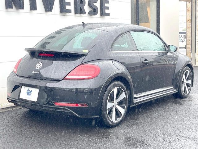 VOLKSWAGEN The BEETLE