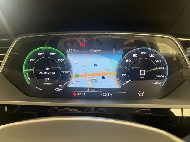 AUDI Q8 e-tron