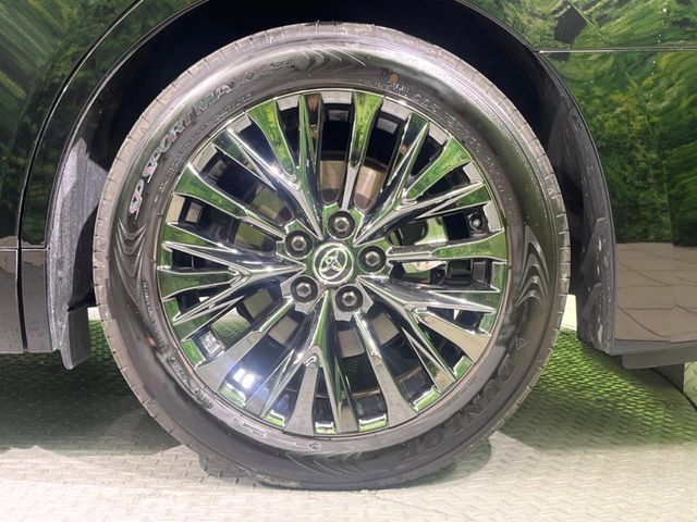 VELLFIRE HYBRID