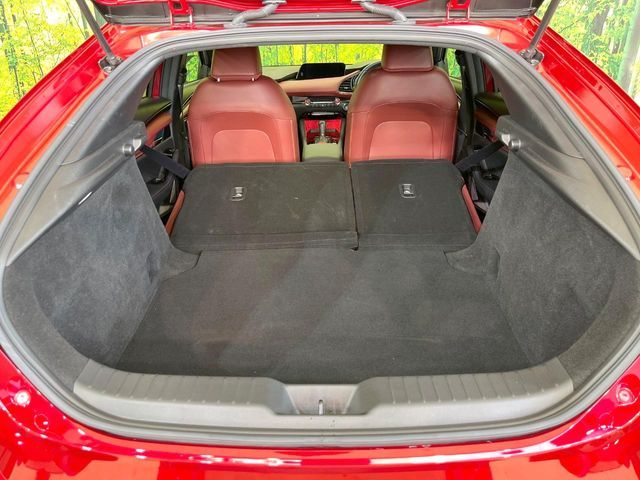 MAZDA3 FASTBACK