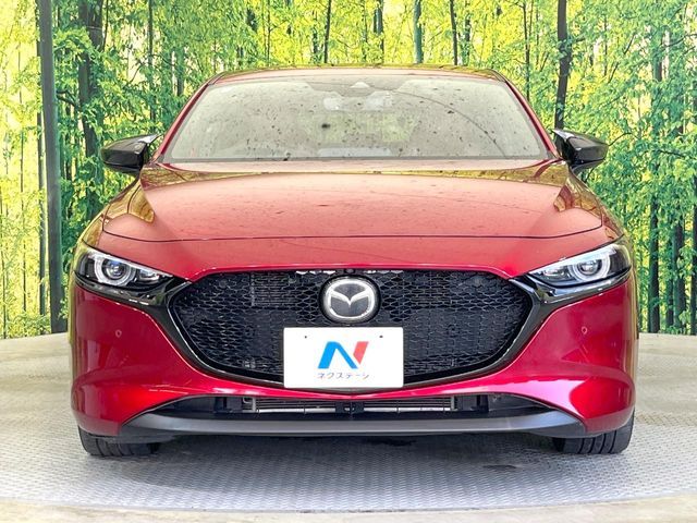 MAZDA3 FASTBACK
