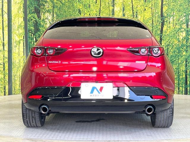 MAZDA3 FASTBACK