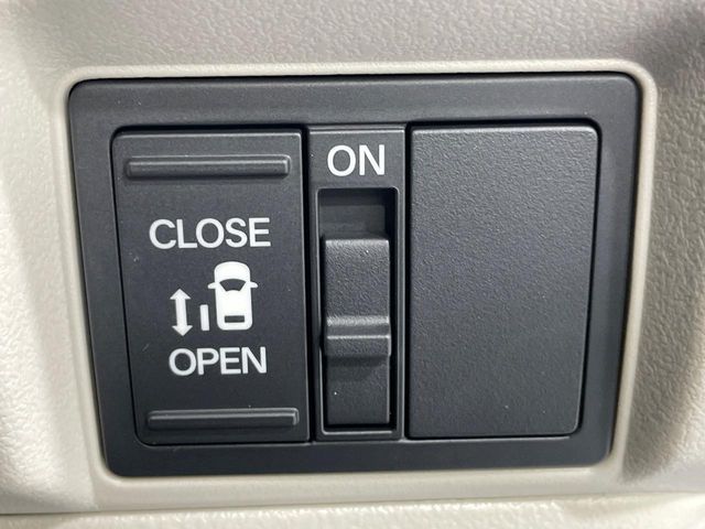 N BOX