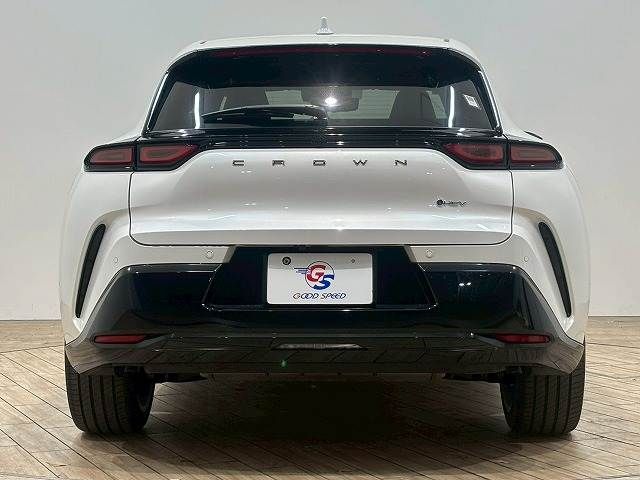 CROWN SPORT