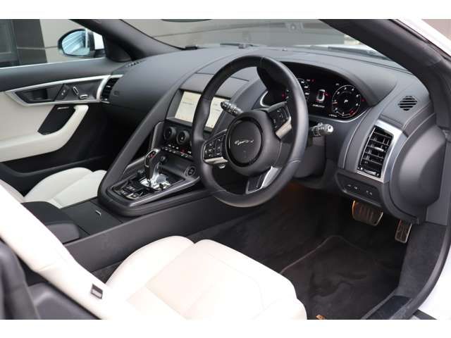 JAGUAR  F type Coupe