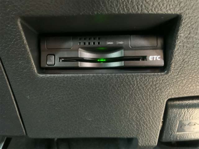 COROLLA AXIO HYBRID
