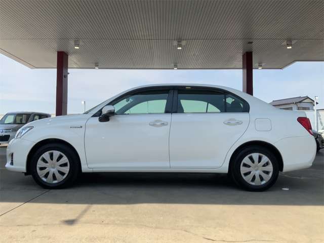 COROLLA AXIO HYBRID