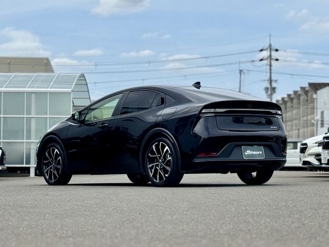 PRIUS PHV