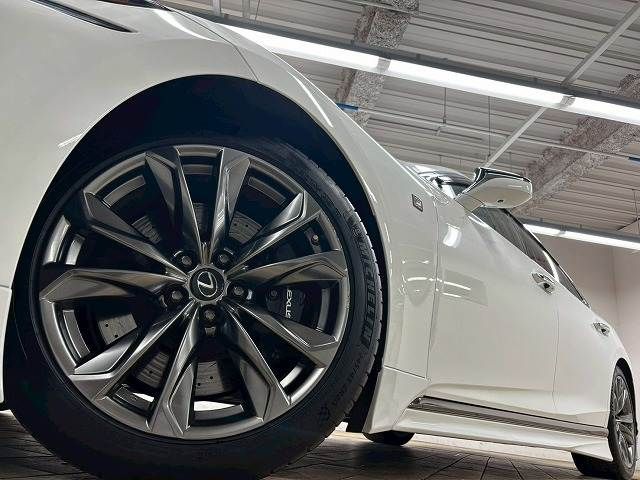 LEXUS LS500