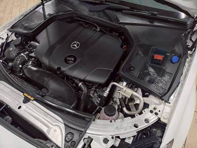 MERCEDES BENZ C class sedan