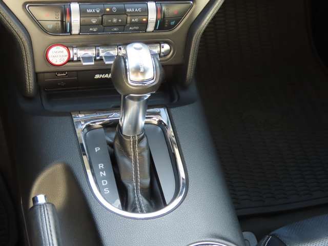 FORD MUSTANG open