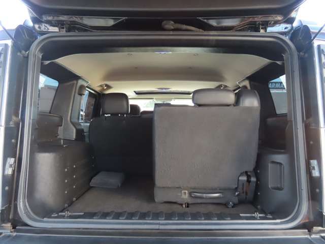 HUMMER H2