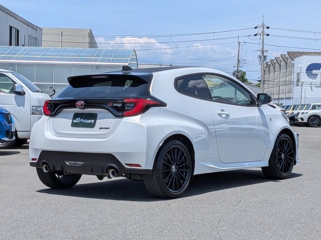 GR YARIS