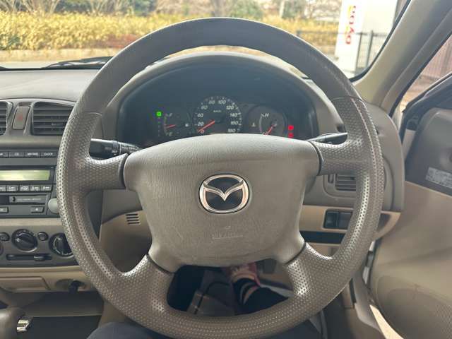 FAMILIA sedan