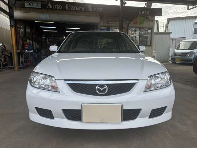 FAMILIA sedan