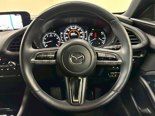 MAZDA3 FASTBACK