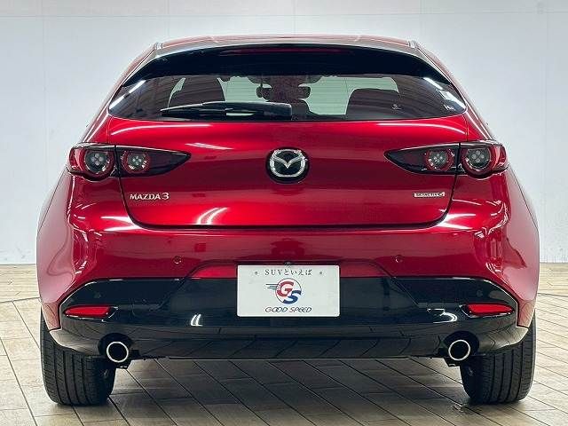 MAZDA3 FASTBACK