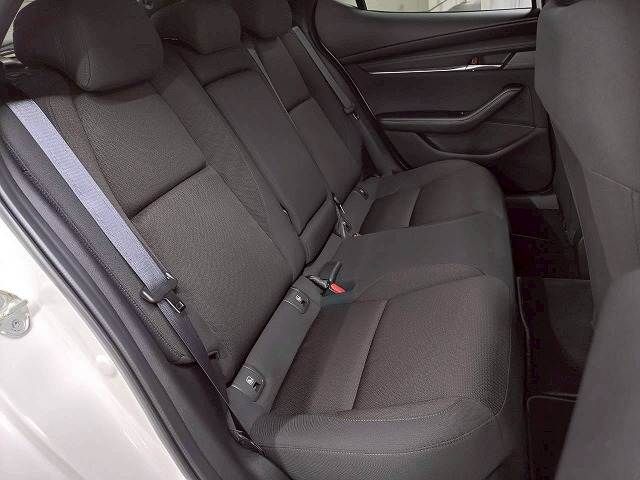 MAZDA3 FASTBACK
