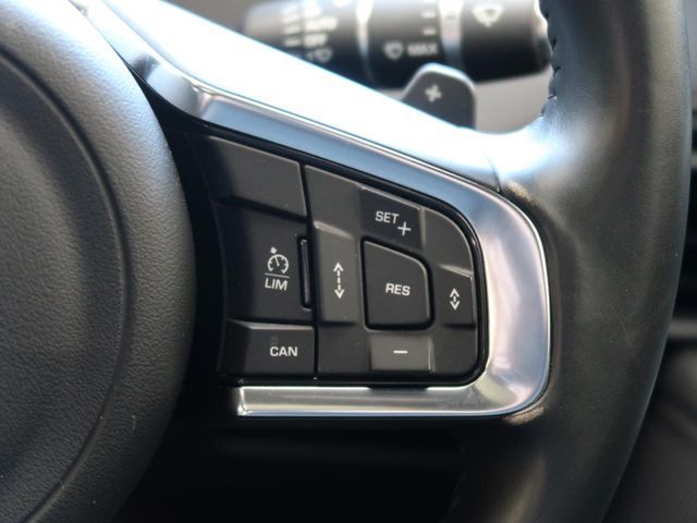 JAGUAR XEseries