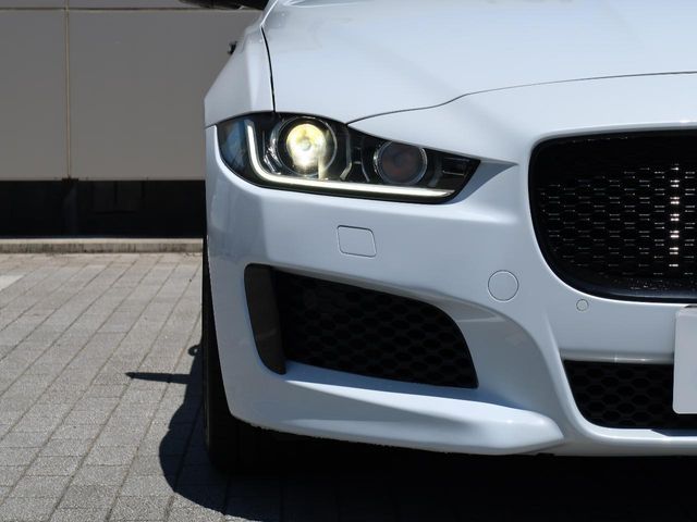 JAGUAR XEseries