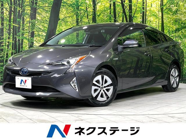 PRIUS 4WD