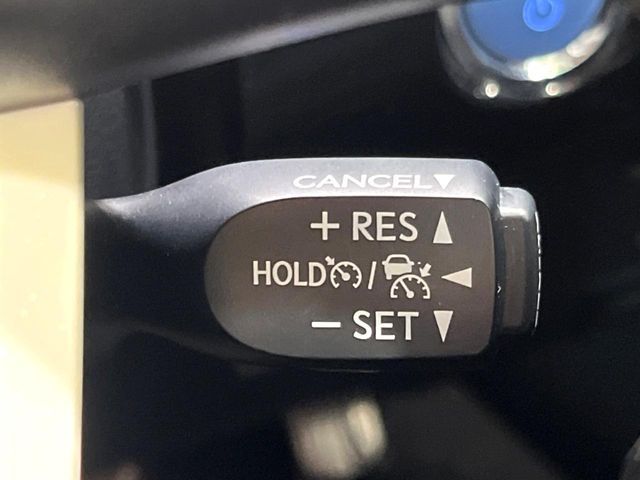 PRIUS 4WD