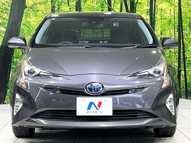PRIUS 4WD