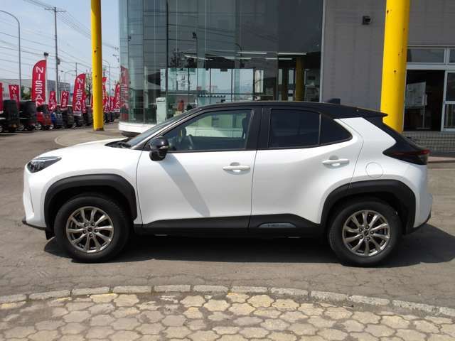 YARIS CROSS HYBRID