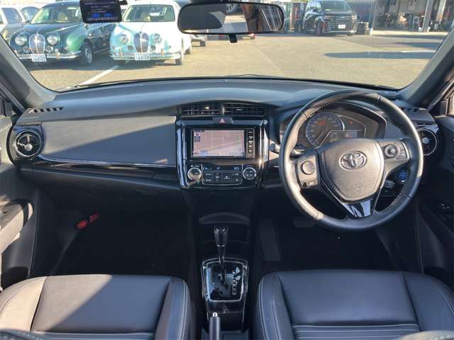 COROLLA AXIO HYBRID