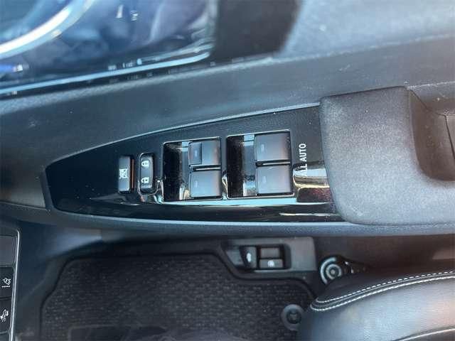 COROLLA AXIO HYBRID