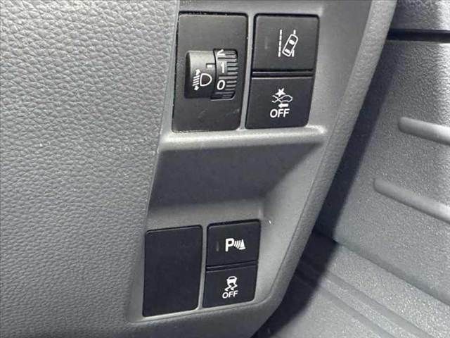N-VAN