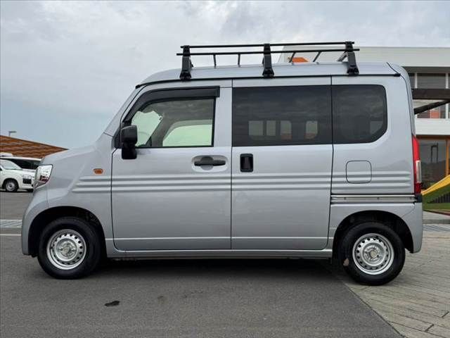 N-VAN