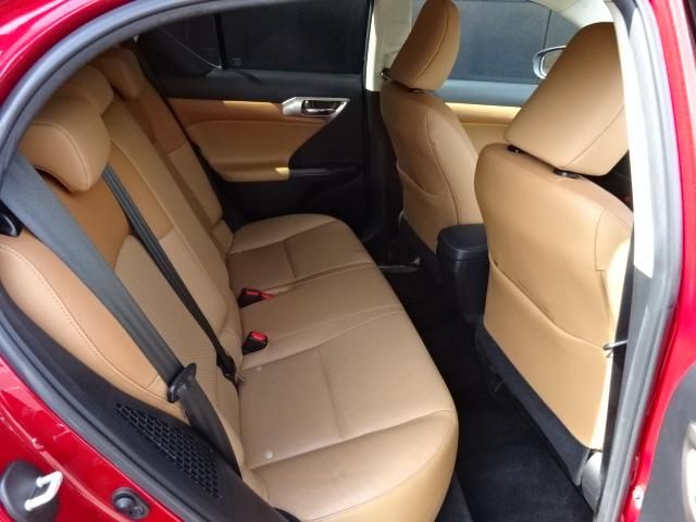 LEXUS CT200h