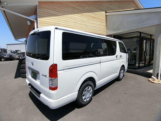 HIACE van 2WD
