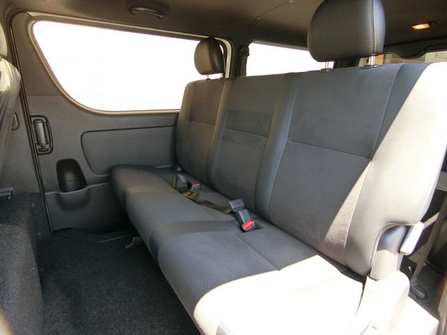 HIACE van 2WD