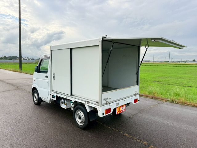 CARRY truck