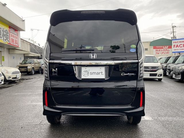 N BOX CUSTOM